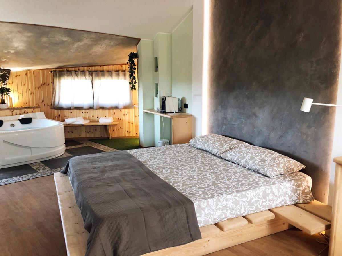 Rent Room Wood 앙귈라라사바치아 외부 사진